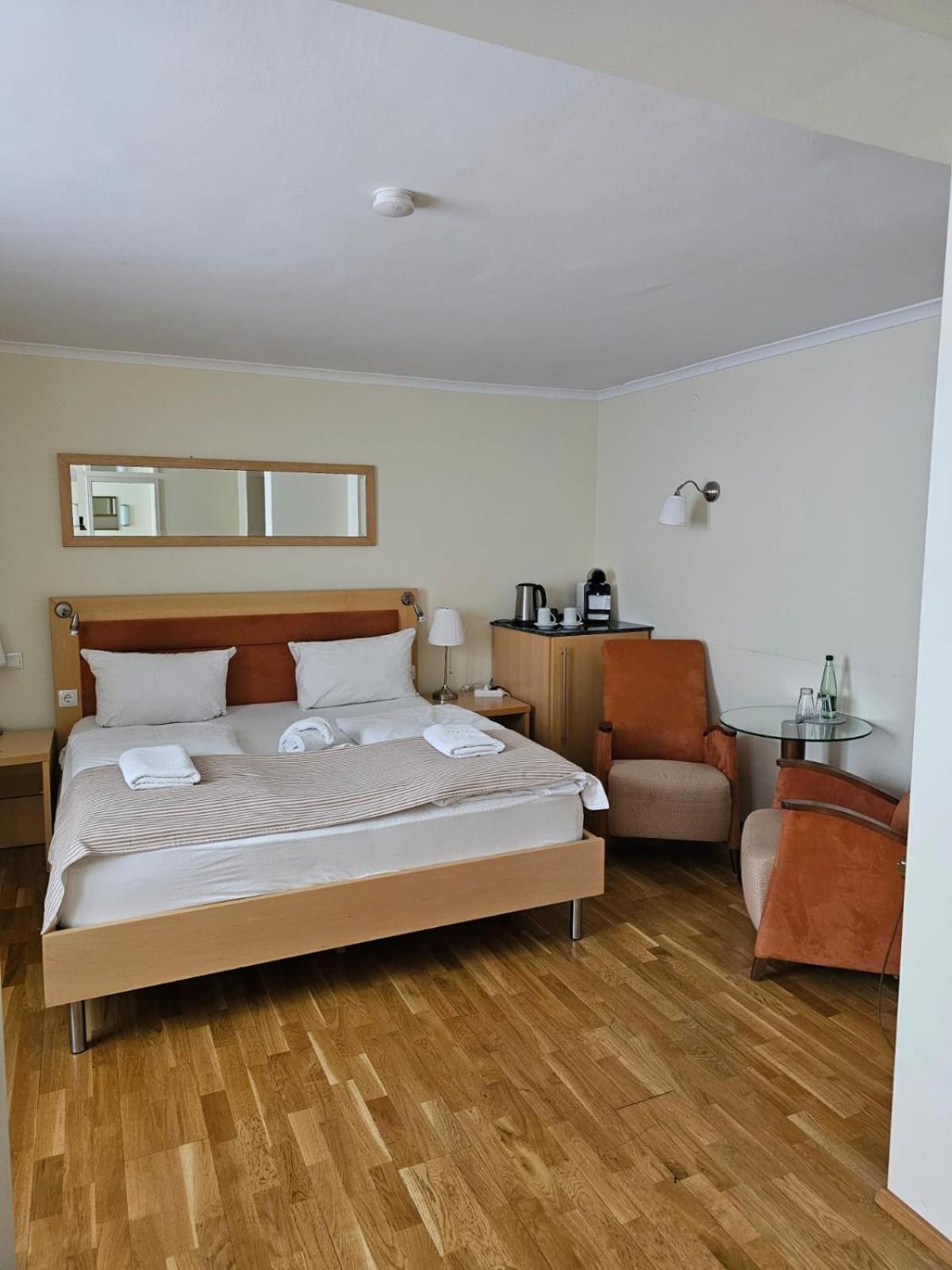 Hotel Goldene Rose Weißenburg in Bayern Esterno foto
